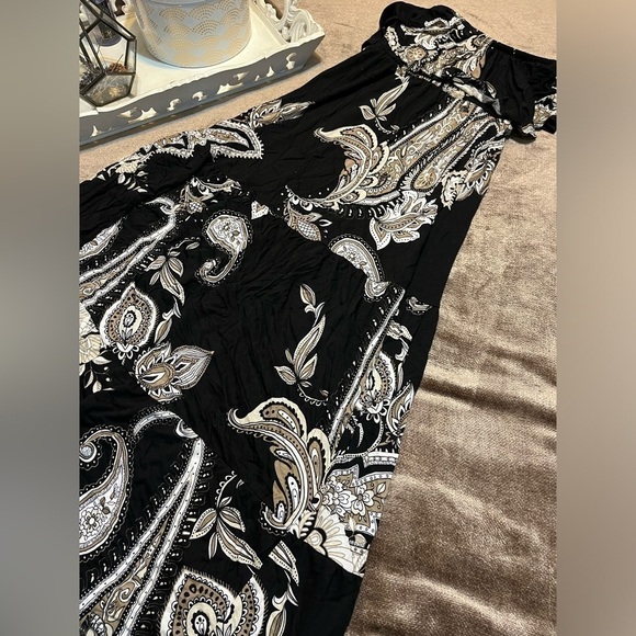 Black Paisley Print Strapless Maxi Dress - Size XS - Picture 5 of 6